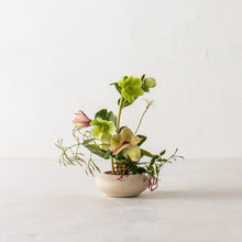 Load image into Gallery viewer, Convivial Ikebana Vase No.1