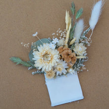 Load image into Gallery viewer, Dried Pocket Square