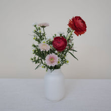 Load image into Gallery viewer, Dainty Love