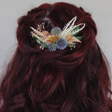 Load image into Gallery viewer, Floral Hair Comb