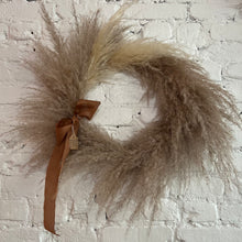 Load image into Gallery viewer, Pampas Wreath