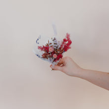 Load image into Gallery viewer, Mini Everlasting Bouquet
