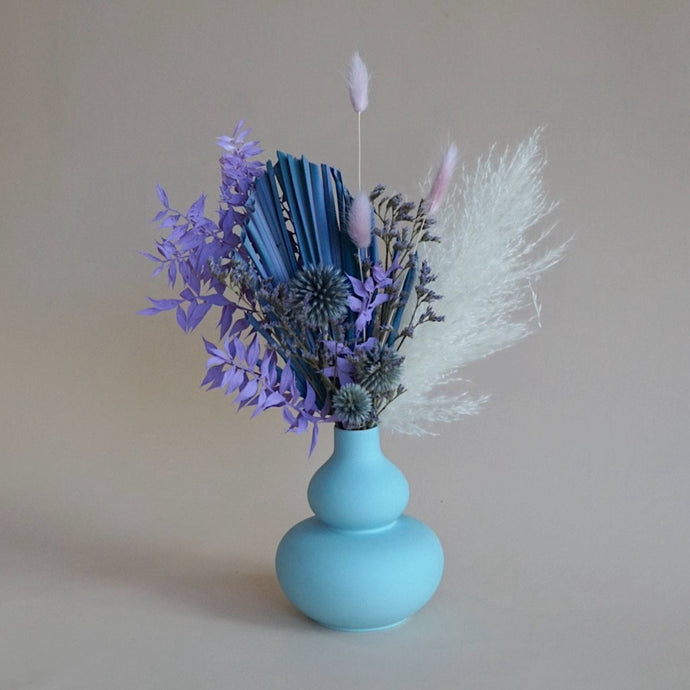 Beau - Small Everlasting Blue Dried Arrangement – Ollie's Blooms & Plants