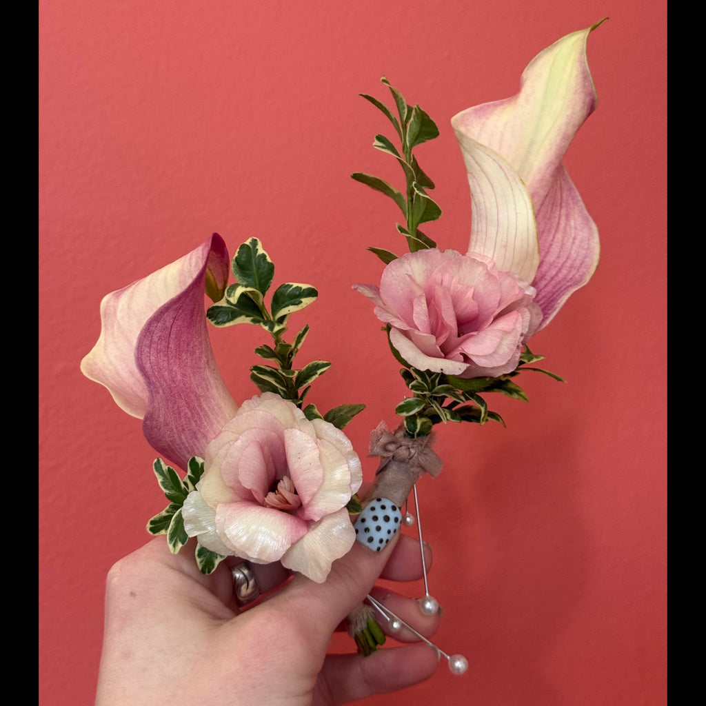 Fresh Floral Boutonniere - Assorted Colors