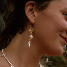 Load image into Gallery viewer, Cress Earrings
