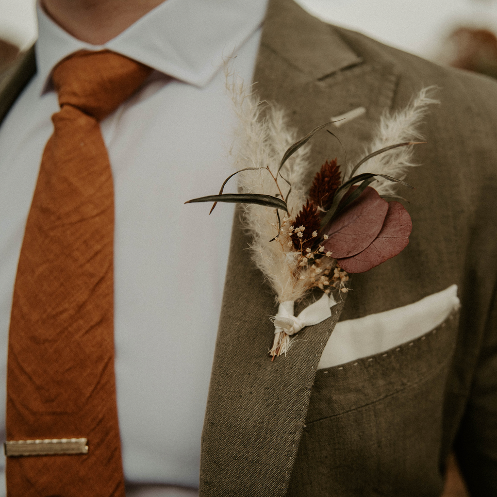 Dried Floral Boutonniere - Assorted Colorss