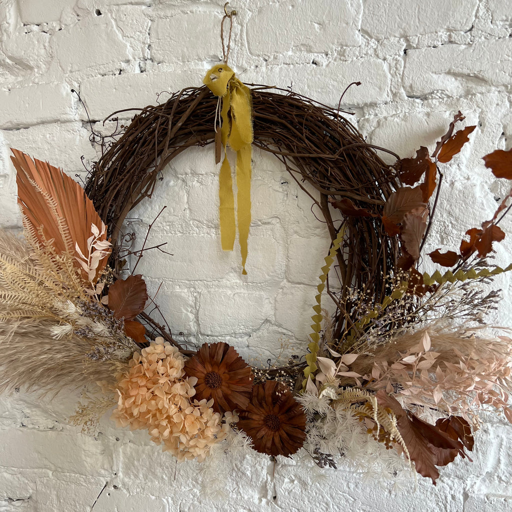 Everlasting Wreath - 16' Grapevine (Assorted Colors)